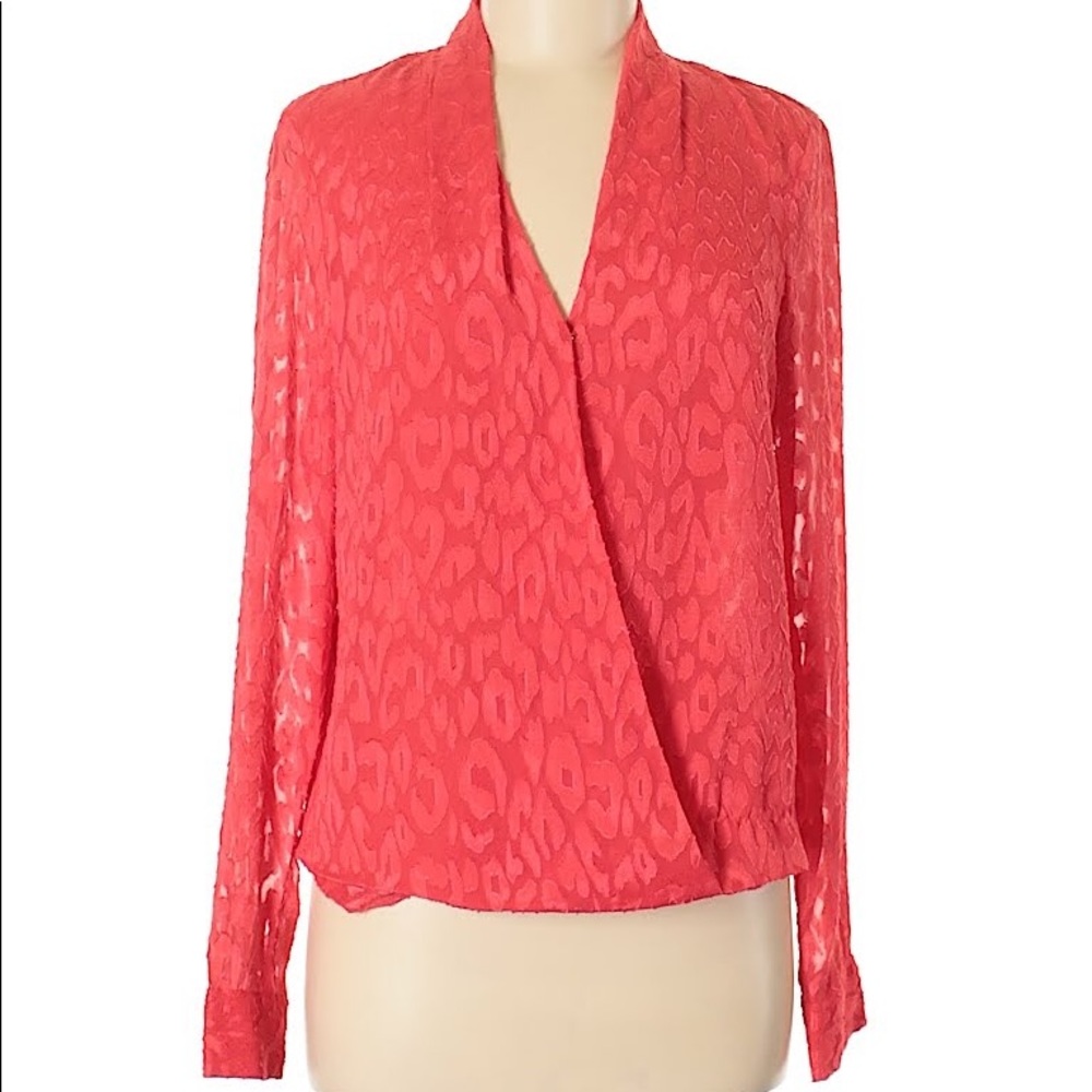 *Sold* 💚‼️Bar III Women’s Red Blouse Size XS - Picture 1 of 5